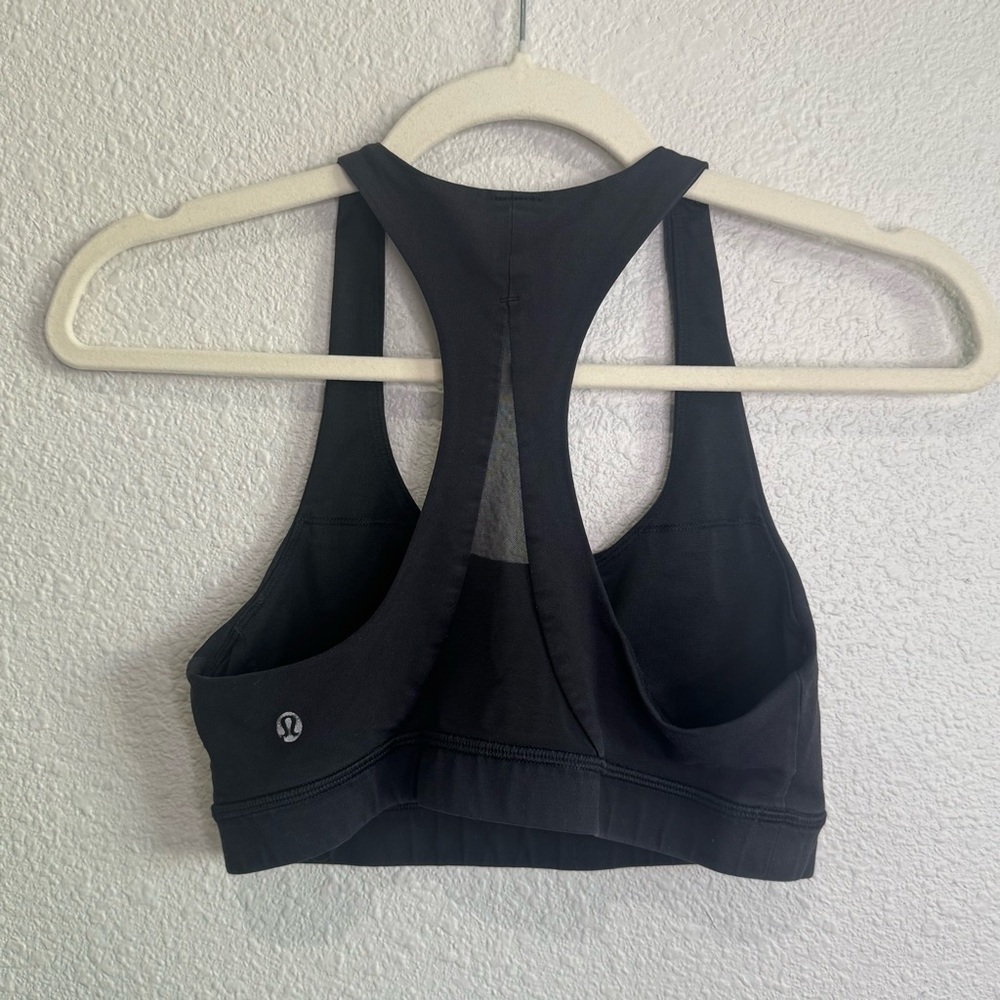 Lululemon Invigorate Bra Womens Size 6 Black Workout Gym Yoga Running Casual